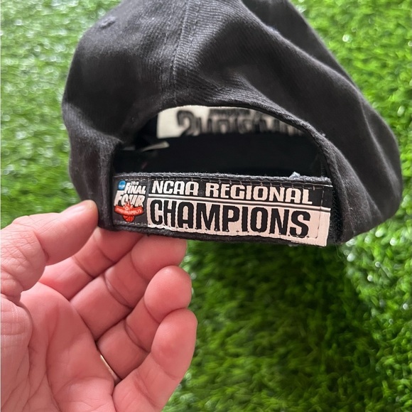 2010 NCAA DUKE Regional Champions Black and White Cap - Picture 3 of 6